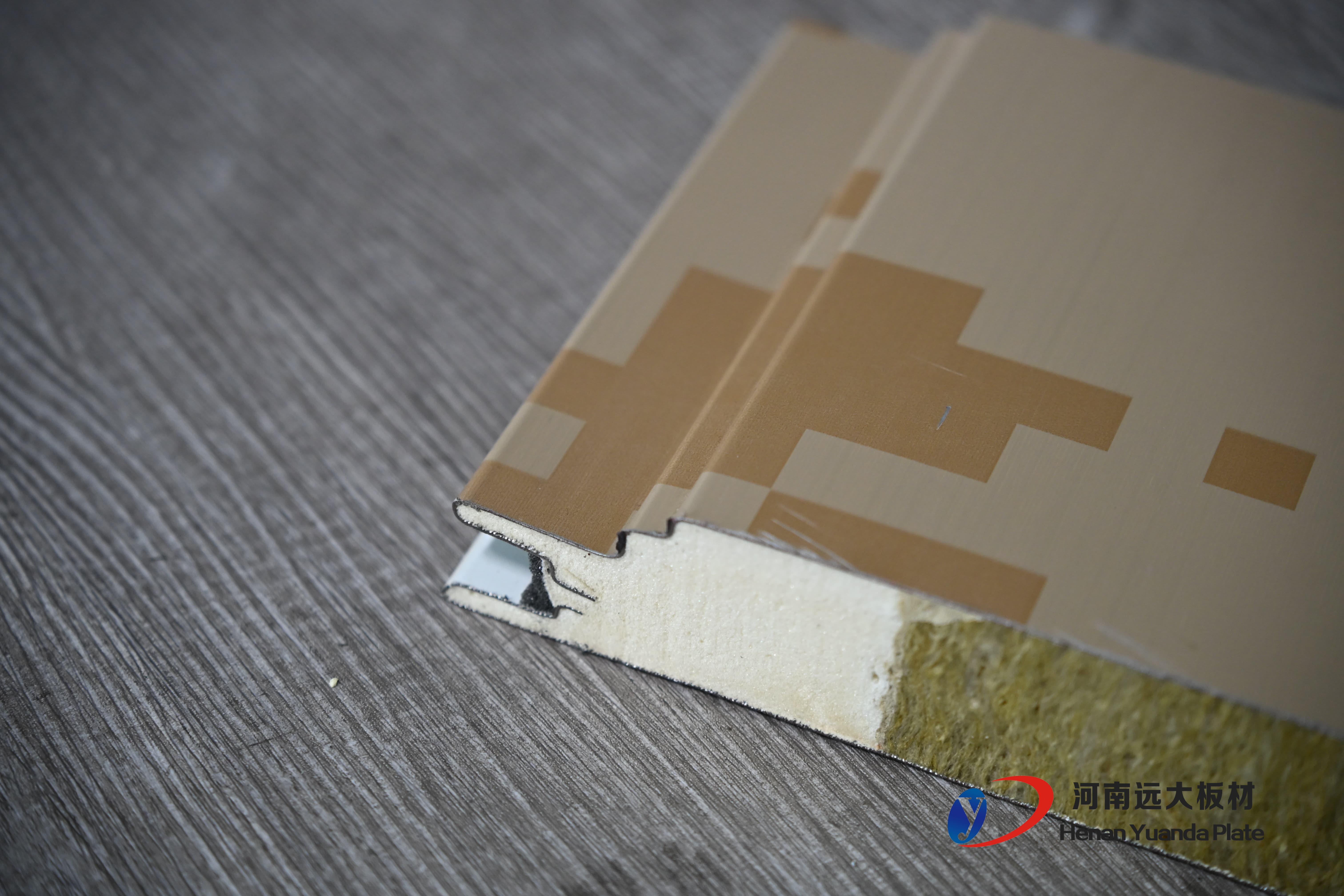 A級防火聚氨酯夾芯板 - 河南遠大板材廠家直供，保溫防火雙達標(圖2)