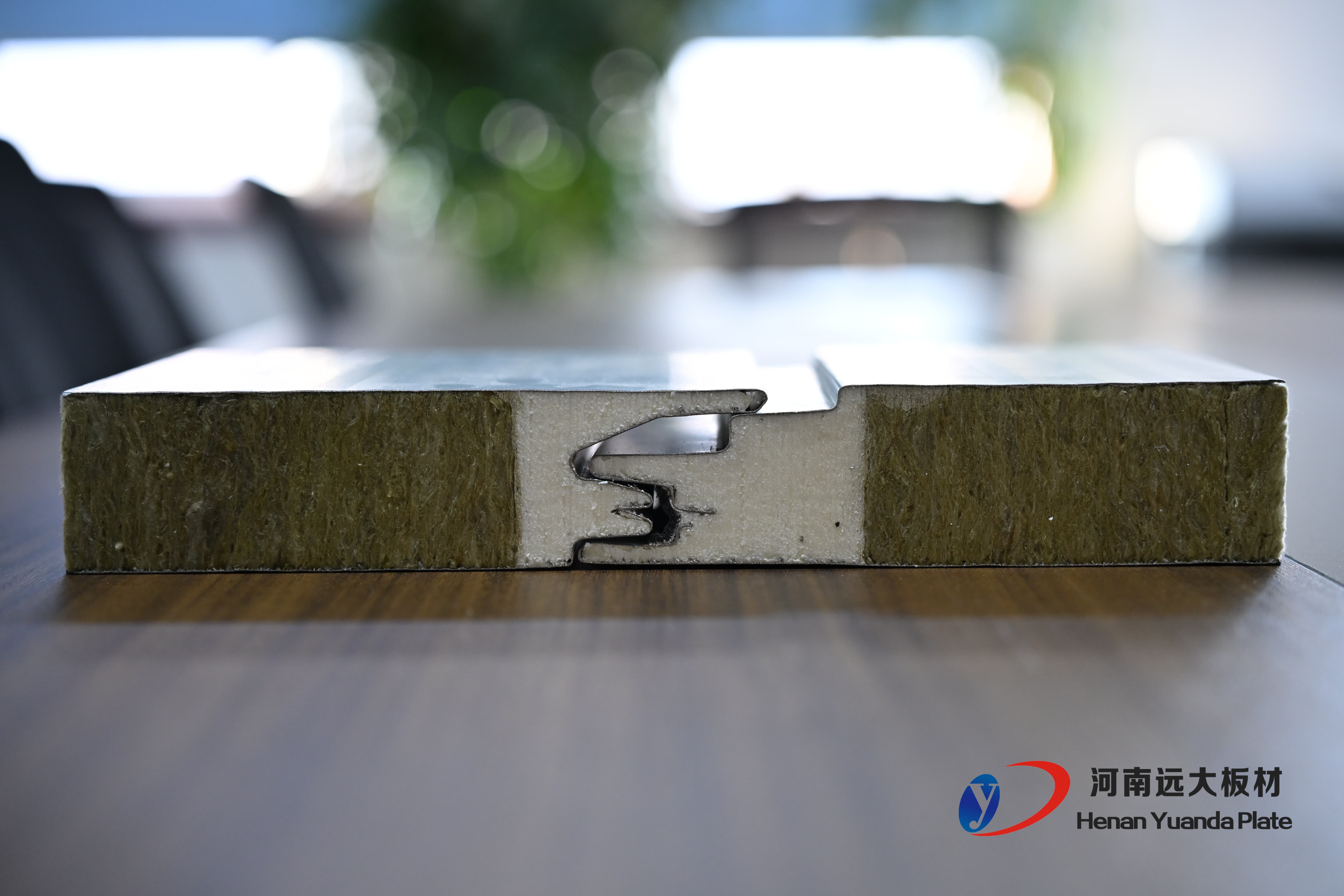 選擇困難癥？聚氨酯夾芯板“三招”教您辨別優(yōu)劣(圖2)